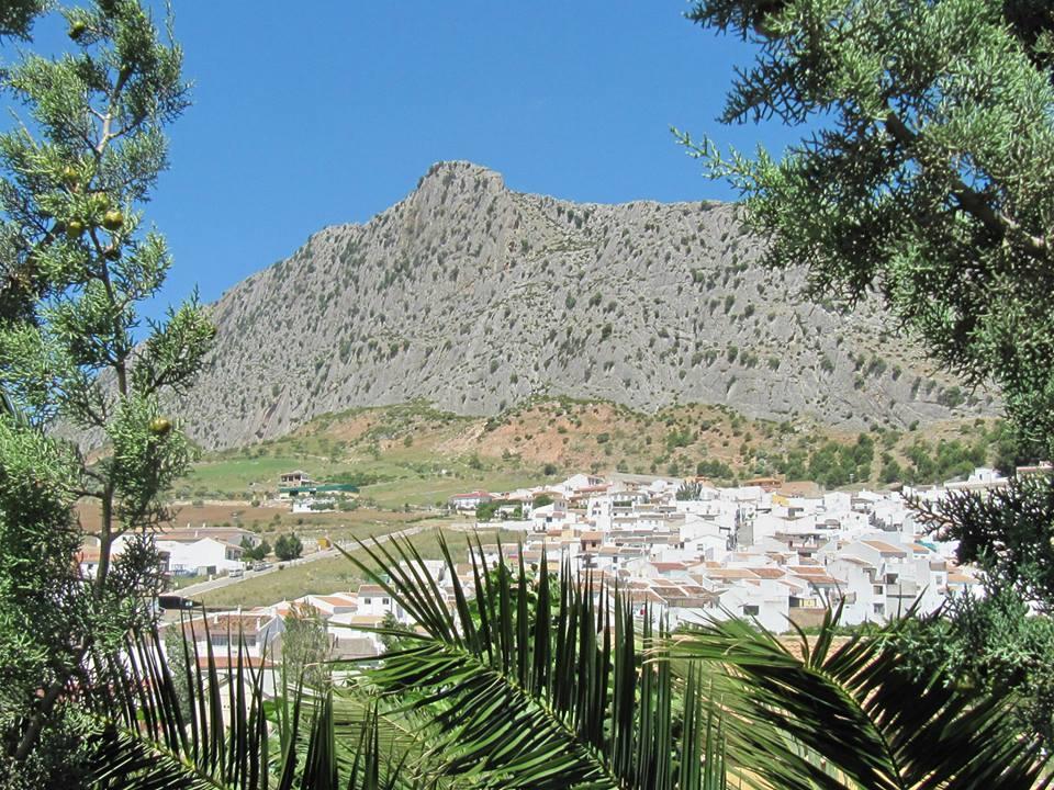 Hostal Vista A La Sierra Valle de Abdalagis Exterior photo